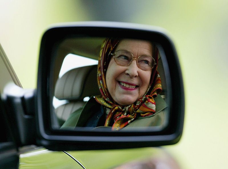 reina isabel auto 